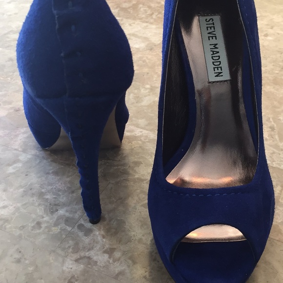 Steve Madden blue suede heels - Picture 3 of 8